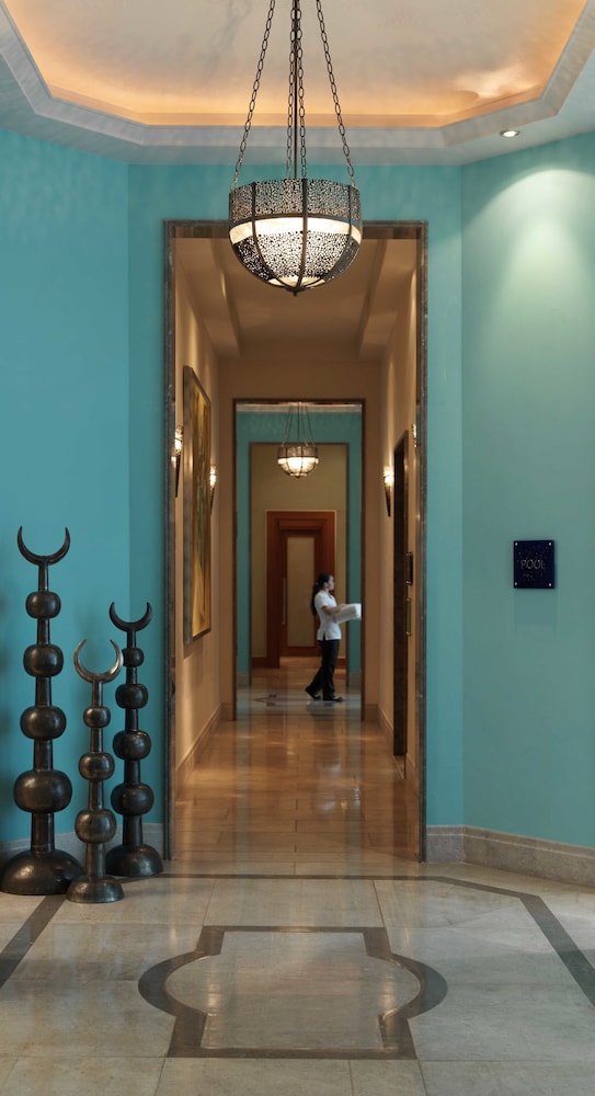 Four Seasons Hotel Istanbul at the Bosphorus — Hotel building in Istanbul, Istanbul