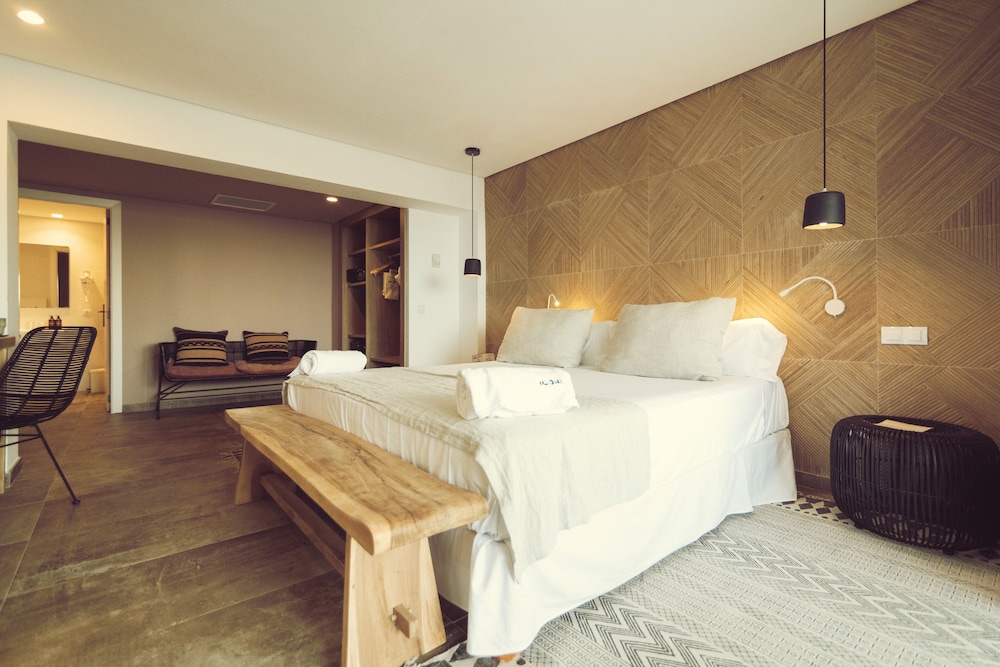ICON Valparaiso - Adults Only — Hotel rooms in Calas de Mallorca, Balearic Islands