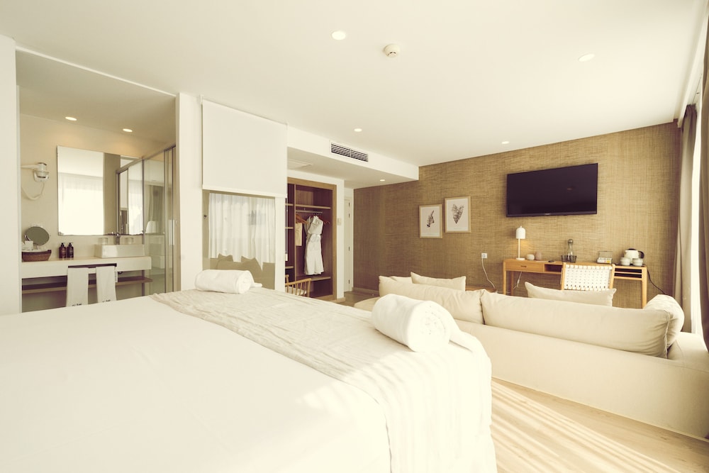 ICON Valparaiso - Adults Only — Hotel rooms in Calas de Mallorca, Balearic Islands