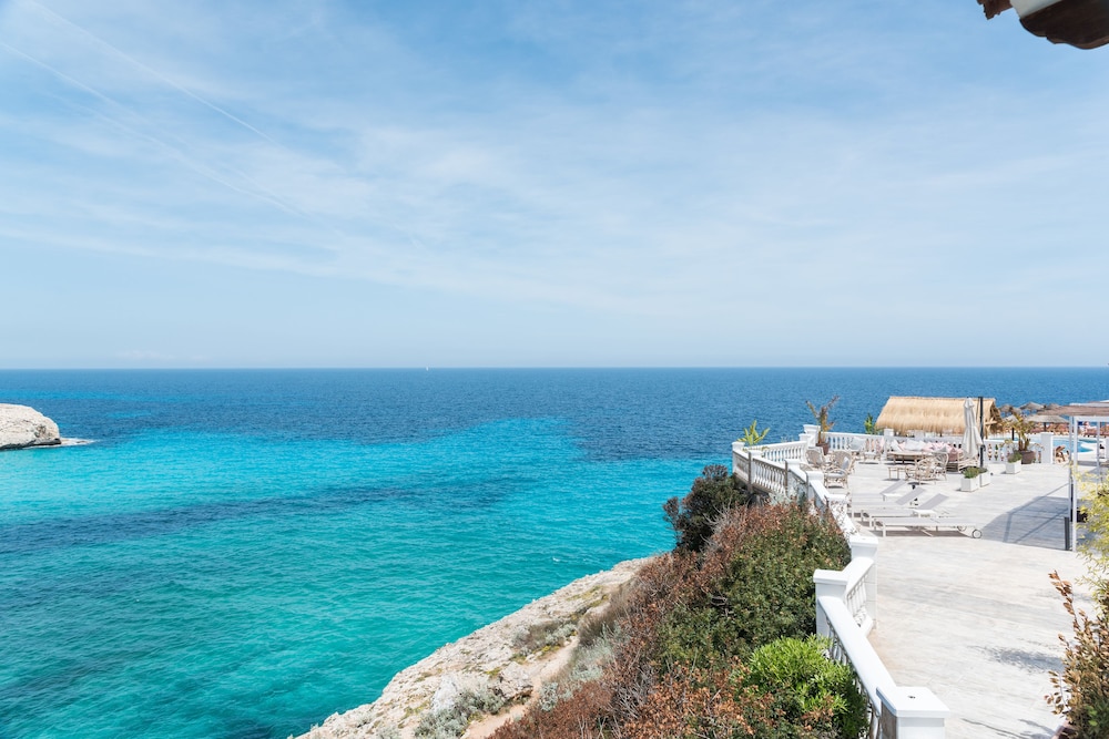 ICON Valparaiso - Adults Only — Restaurant & bars in Calas de Mallorca, Balearic Islands