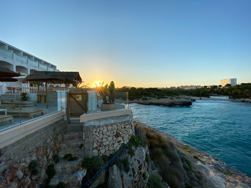 ICON Valparaiso - Adults Only — Beach in Calas de Mallorca, Balearic Islands