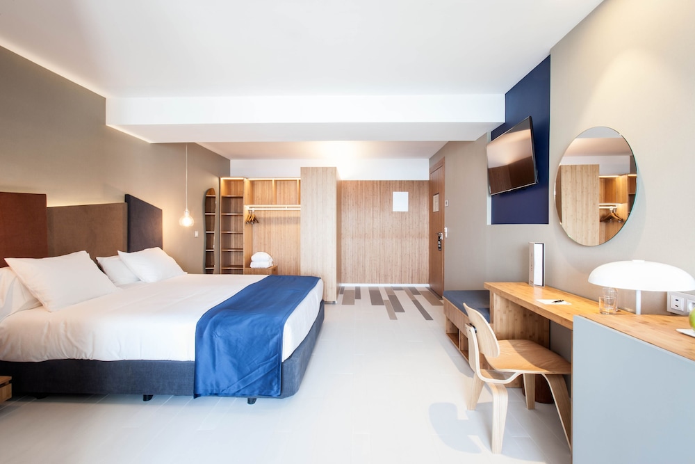 Ocean Drive Talamanca — Hotel rooms in Ibiza Town, Balearic Islands