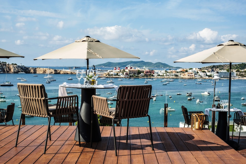 Ocean Drive Talamanca — Restaurant & bars in Ibiza Town, Balearic Islands