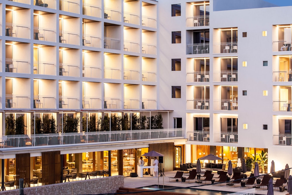Ocean Drive Talamanca — Hotel building in Ibiza Town, Balearic Islands