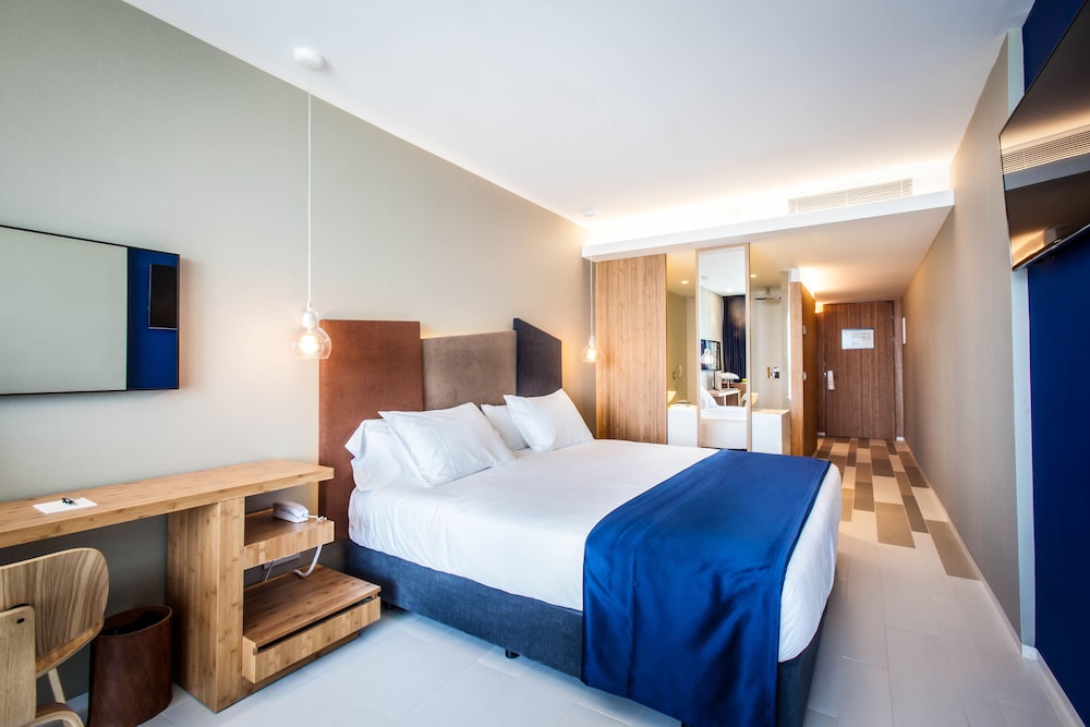 Ocean Drive Talamanca — Hotel rooms in Ibiza Town, Balearic Islands