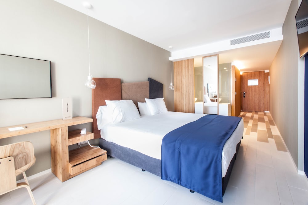 Ocean Drive Talamanca — Hotel rooms in Ibiza Town, Balearic Islands