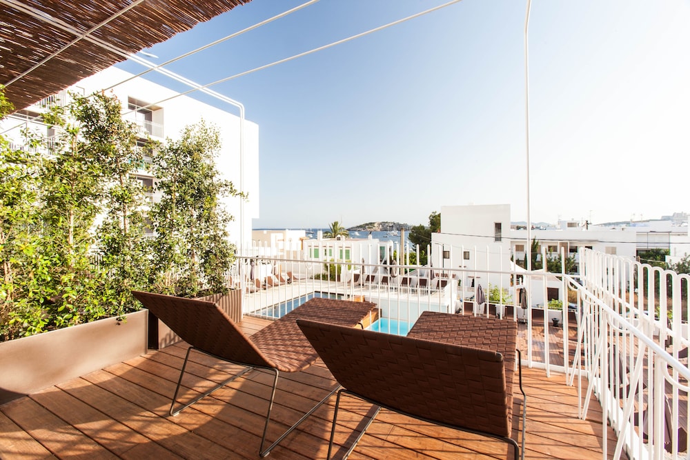 Ocean Drive Talamanca — Swimming pool in Ibiza Town, Balearic Islands