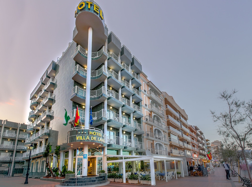 Hotel Villa de Laredo — Hotel building in Fuengirola, Andalusia