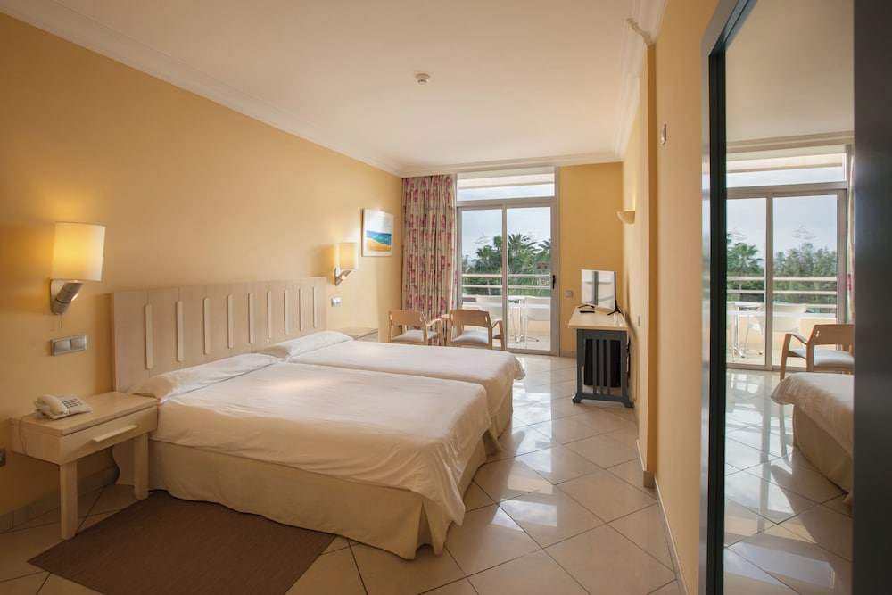IFA Altamarena by Lopesan Hotels - All Inclusive — Hotel rooms in Esquinzo, Canary Islands
