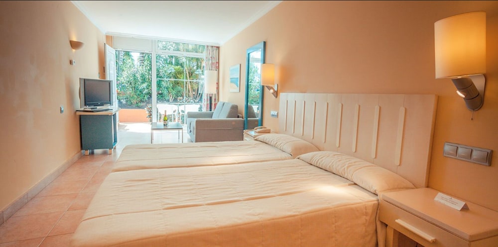 IFA Altamarena by Lopesan Hotels - All Inclusive — Hotel rooms in Esquinzo, Canary Islands