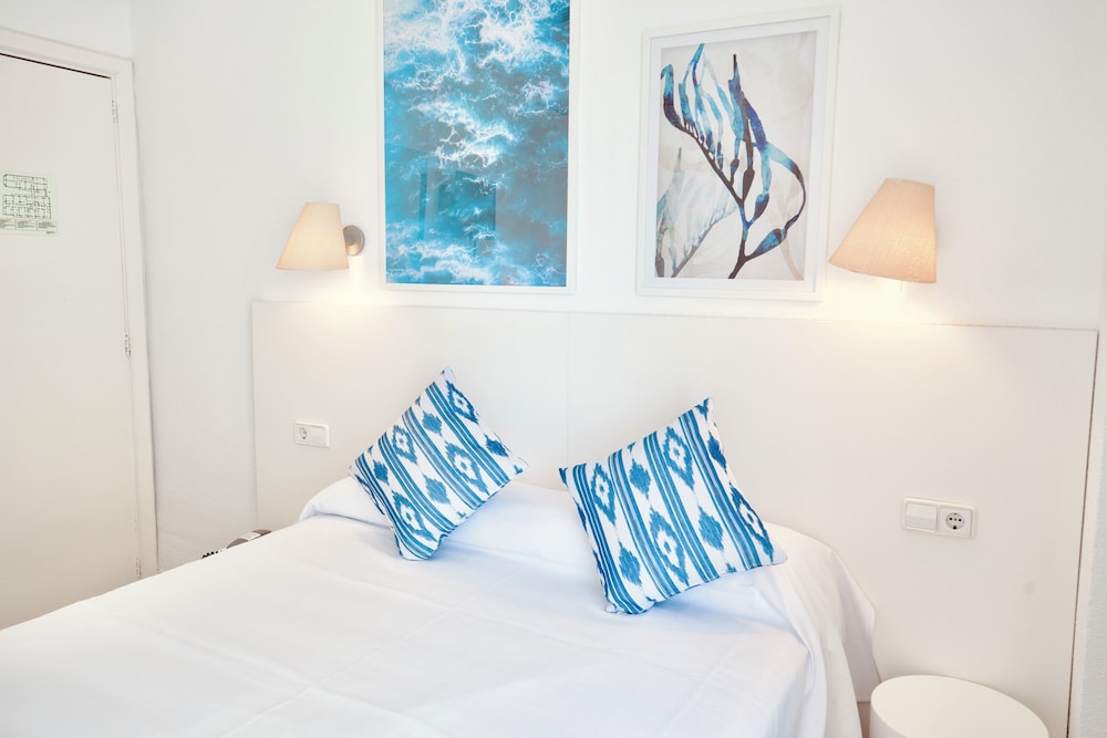 Hotel JS Horitzo — Hotel rooms in Can Picafort, Balearic Islands