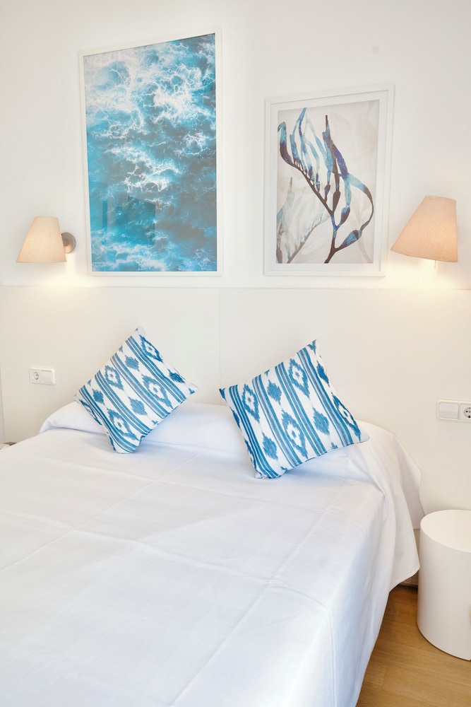 Hotel JS Horitzo — Hotel rooms in Can Picafort, Balearic Islands