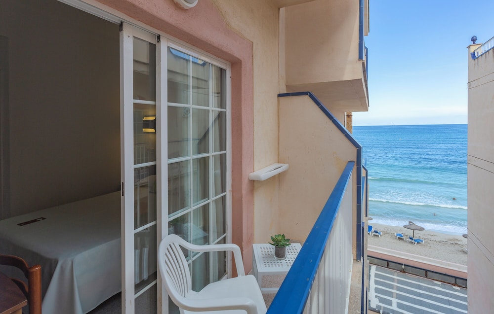 Hotel JS Horitzo — Hotel rooms in Can Picafort, Balearic Islands