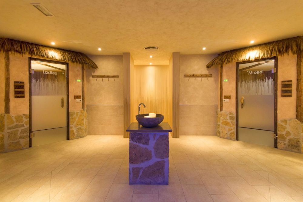 Lindner Hotel Mallorca Portals Nous, part of JdV by Hyatt — Spa in Portals Nous, Balearic Islands