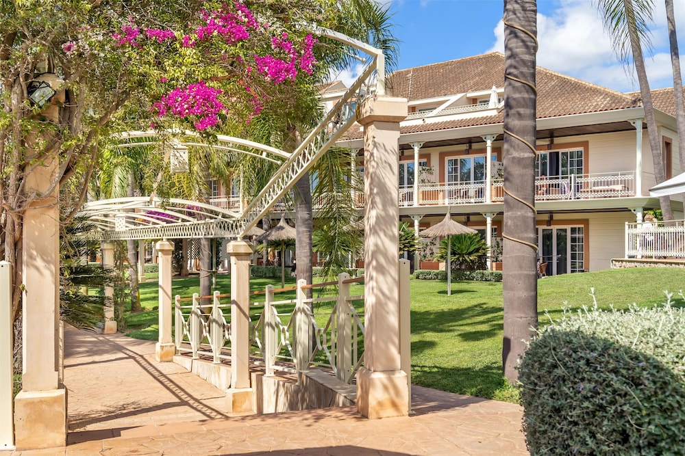Lindner Hotel Mallorca Portals Nous, part of JdV by Hyatt — Hotel building in Portals Nous, Balearic Islands