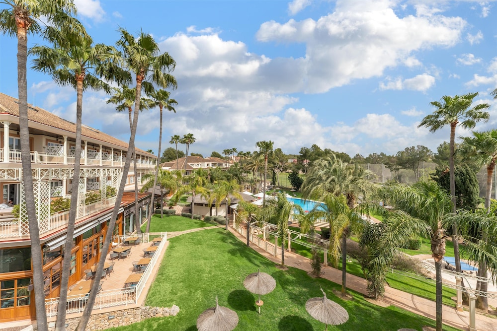 Lindner Hotel Mallorca Portals Nous, part of JdV by Hyatt — Hotel building in Portals Nous, Balearic Islands