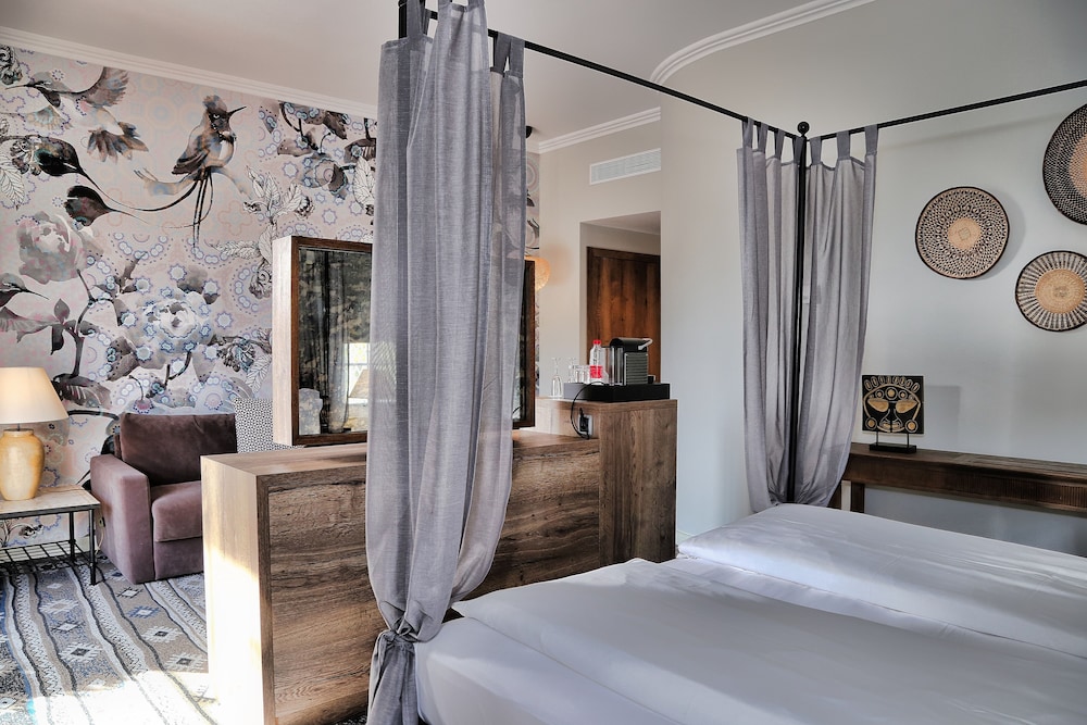 Lindner Hotel Mallorca Portals Nous, part of JdV by Hyatt — Hotel rooms in Portals Nous, Balearic Islands