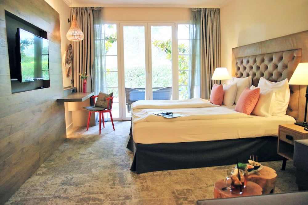 Lindner Hotel Mallorca Portals Nous, part of JdV by Hyatt — Hotel rooms in Portals Nous, Balearic Islands