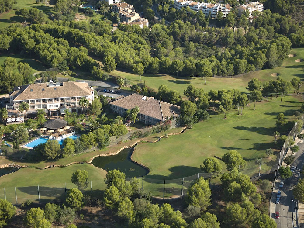 Lindner Hotel Mallorca Portals Nous, part of JdV by Hyatt — Sports & recreation in Portals Nous, Balearic Islands