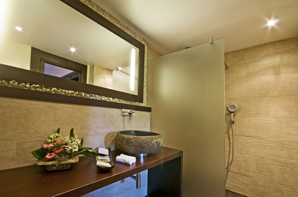 Lindner Hotel Mallorca Portals Nous, part of JdV by Hyatt — Hotel rooms in Portals Nous, Balearic Islands