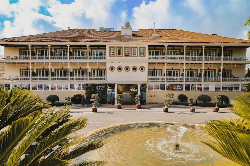 Lindner Hotel Mallorca Portals Nous, part of JdV by Hyatt — Hotel building in Portals Nous, Balearic Islands