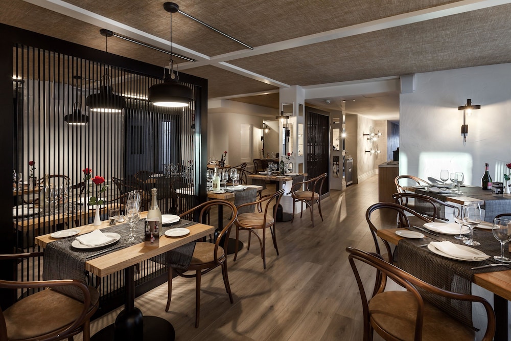 Hotel THB Lanzarote Beach — Restaurant & bars in Costa Teguise, Canary Islands