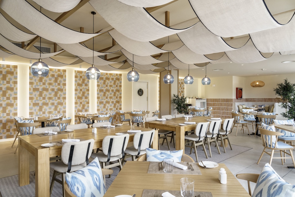 AluaSoul Mallorca Resort - Adults Only - Hyatt Inclusive Collection — Restaurant & bars in Cala d´Or, Balearic Islands