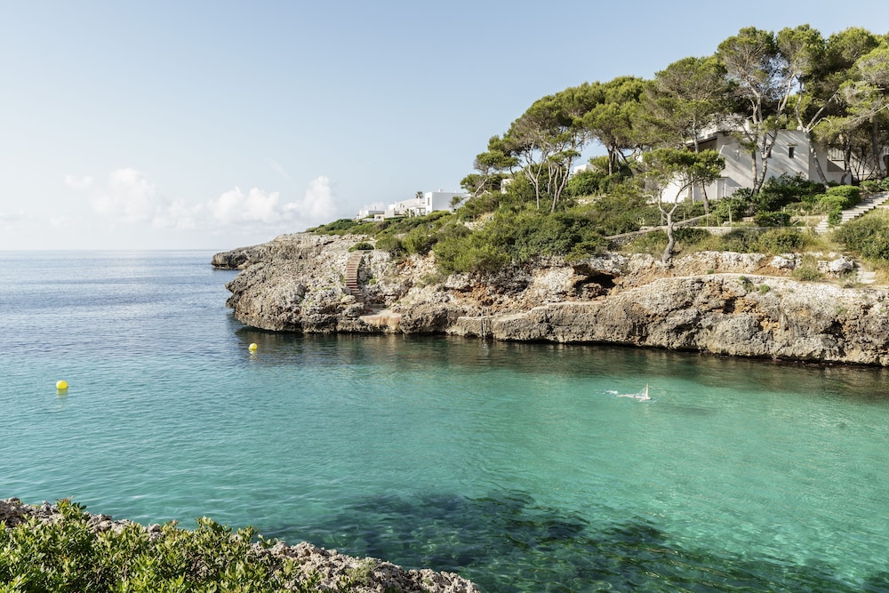AluaSoul Mallorca Resort - Adults Only - Hyatt Inclusive Collection — Beach in Cala d´Or, Balearic Islands