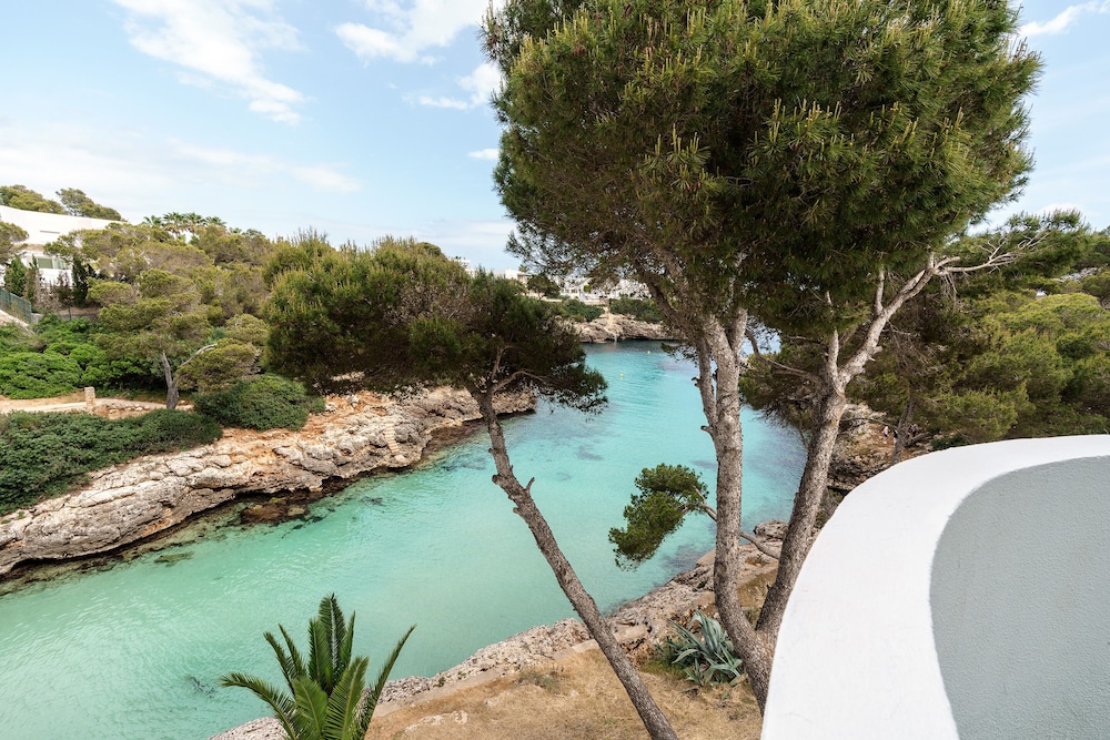 AluaSoul Mallorca Resort - Adults Only - Hyatt Inclusive Collection — Attractions in the area in Cala d´Or, Balearic Islands
