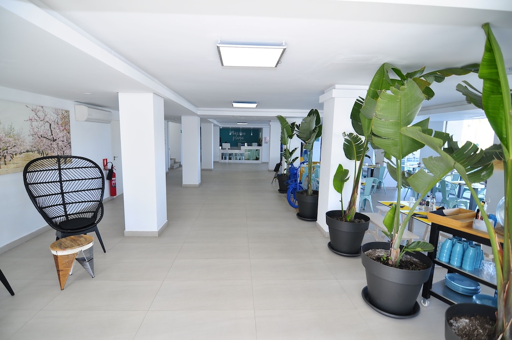 Marina Playa Hotel Apartments by Typic Hotels – Adults Only — Restaurant & bars in San Antonio, Balearic Islands
