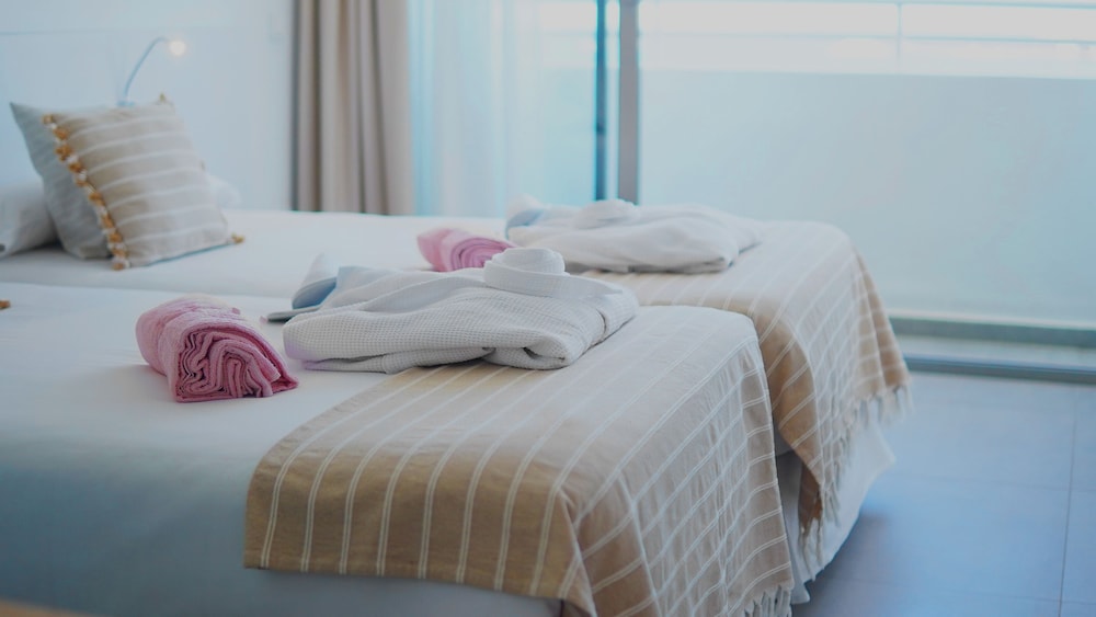 Marina Playa Hotel Apartments by Typic Hotels – Adults Only — Hotel rooms in San Antonio, Balearic Islands