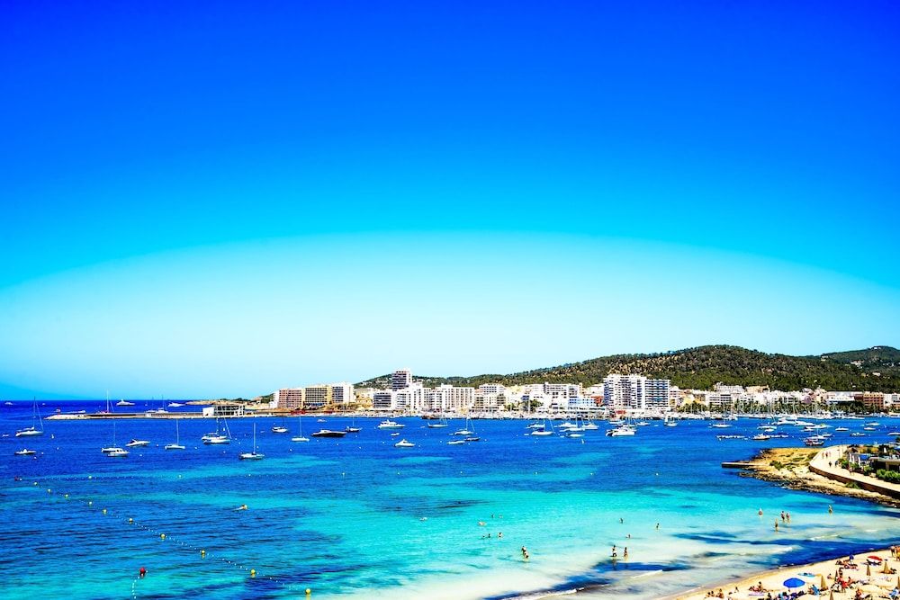 Marina Playa Hotel Apartments by Typic Hotels – Adults Only image