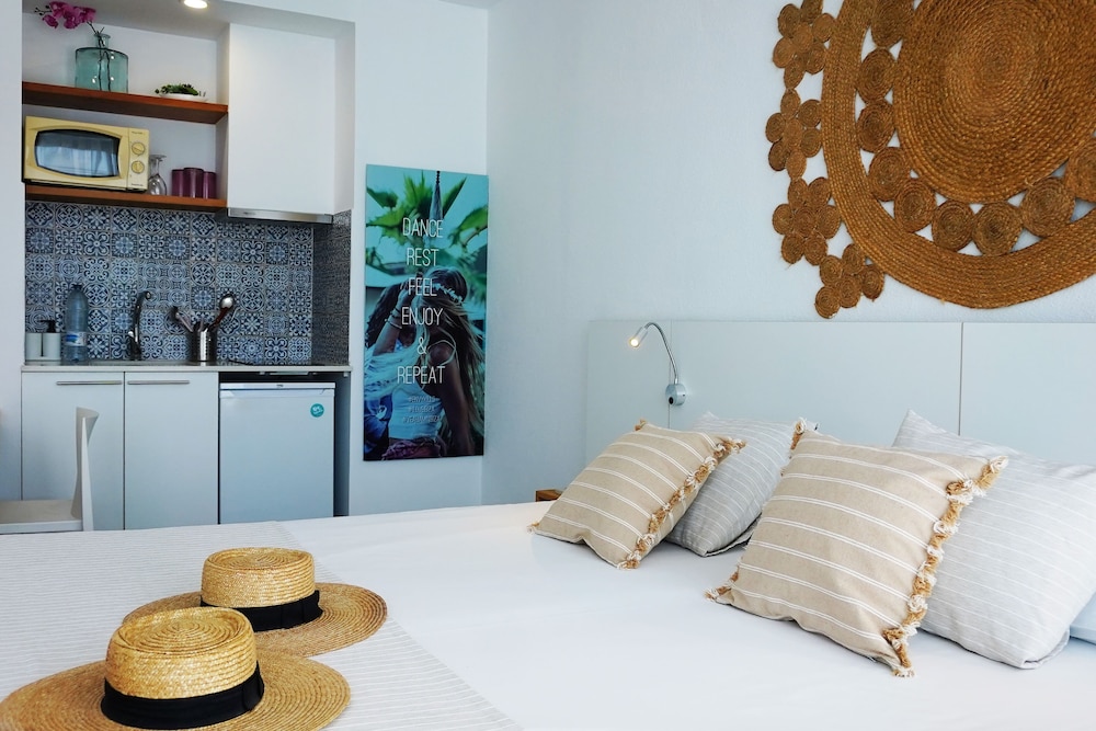 Marina Playa Hotel Apartments by Typic Hotels – Adults Only — Hotel rooms in San Antonio, Balearic Islands