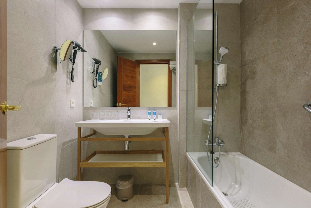 Hotel ILUNION Palmanova Mallorca — Hotel rooms in Magaluf, Balearic Islands