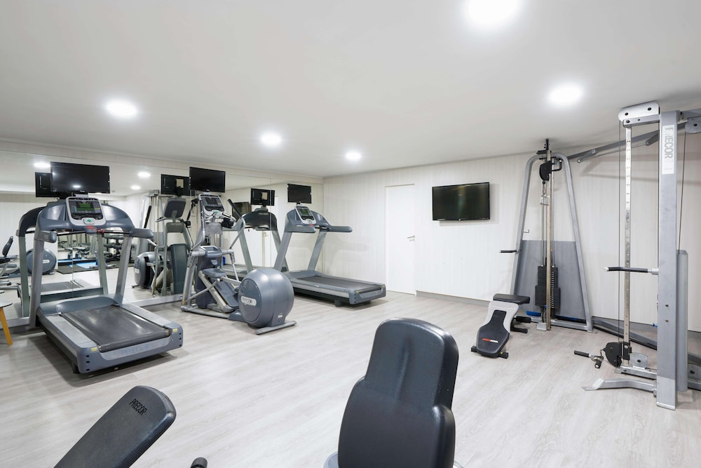 Hotel ILUNION Palmanova Mallorca — Sports & recreation in Magaluf, Balearic Islands