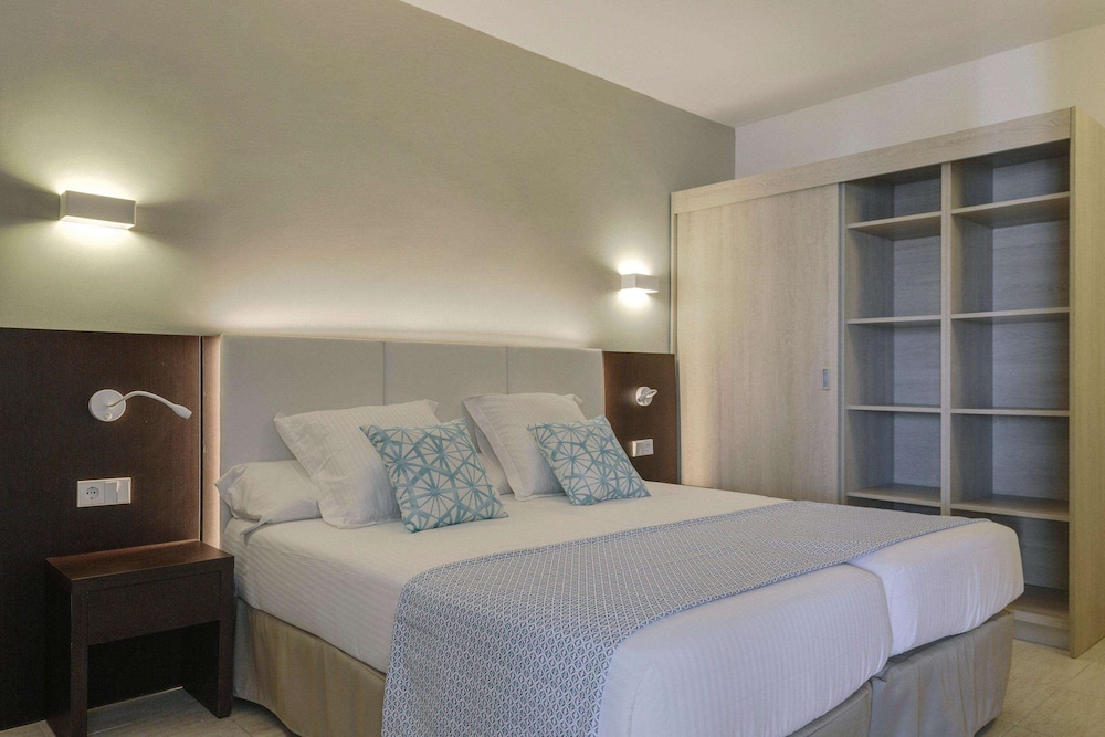 Hotel ILUNION Palmanova Mallorca — Hotel rooms in Magaluf, Balearic Islands