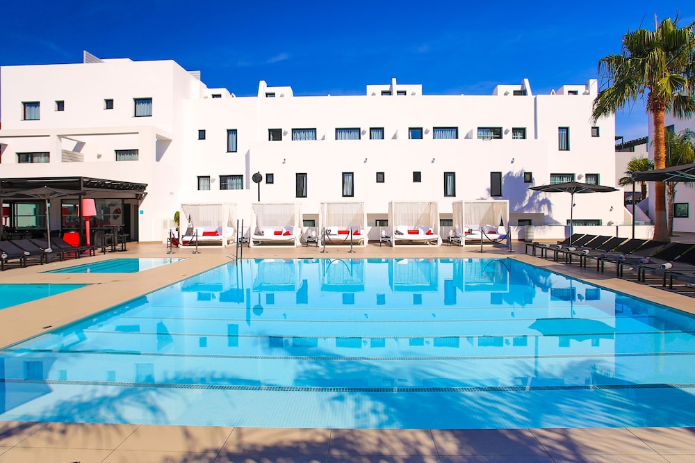 Migjorn Ibiza Suites & Spa — Main photo in Playa d'en Bossa, Balearic Islands