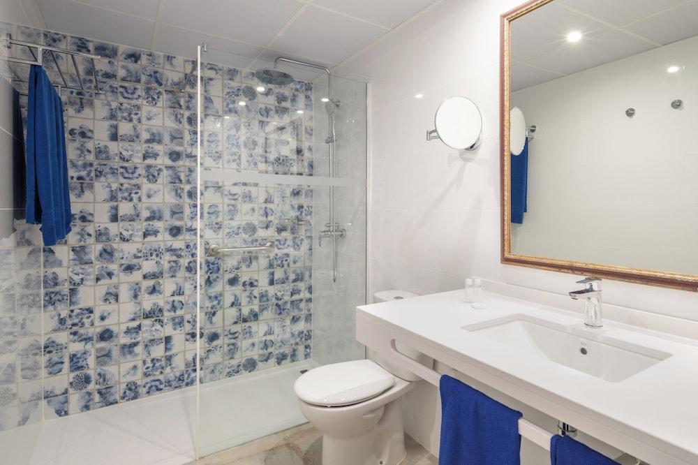 Montana Club Suite Hotel — Hotel rooms in Puerto del Carmen, Canary Islands