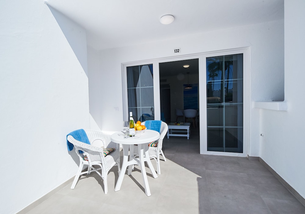 Montana Club Suite Hotel — Attractions for children in Puerto del Carmen, Canary Islands