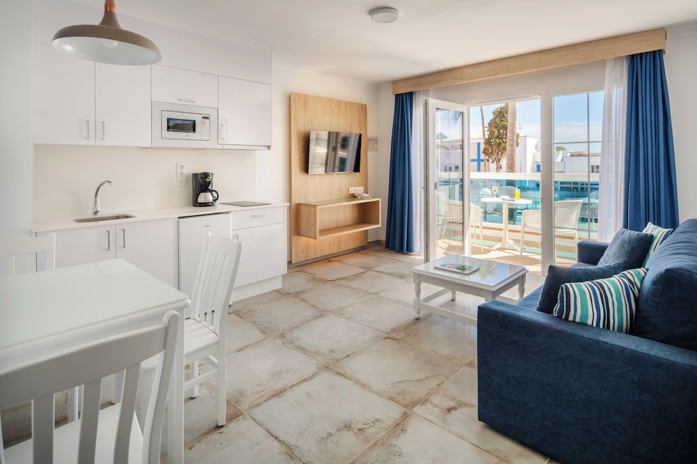 Montana Club Suite Hotel — Beach in Puerto del Carmen, Canary Islands