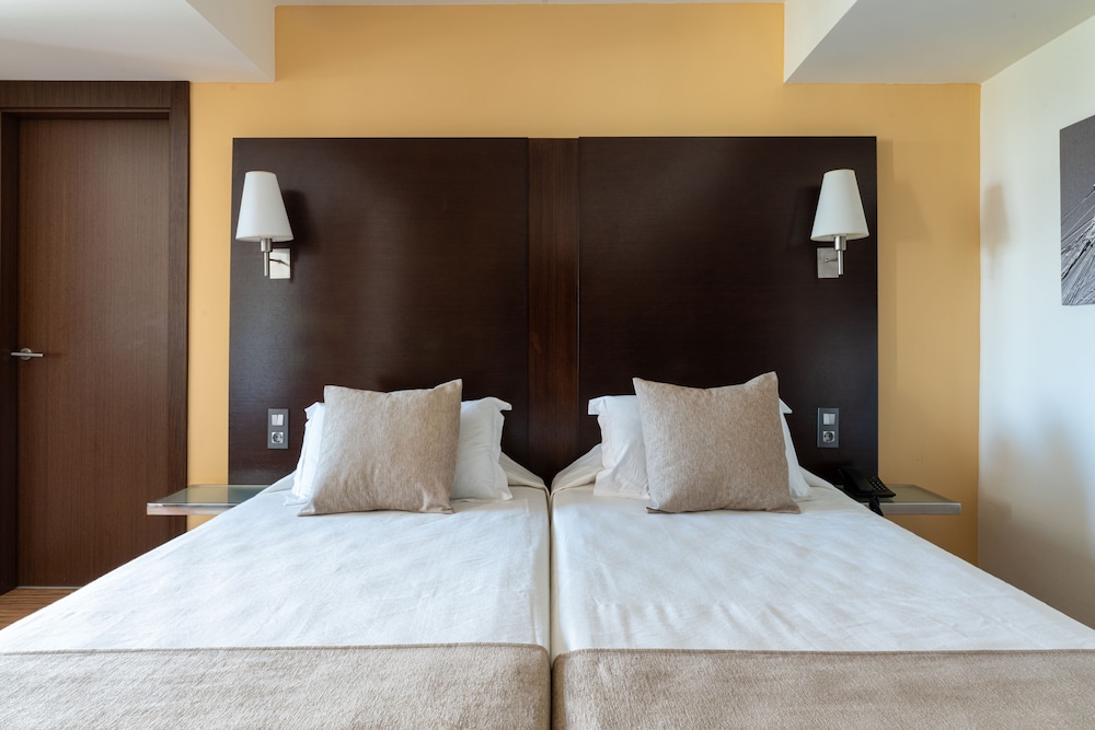 Nautic Hotel & Spa — Hotel rooms in Playa de Palma, Balearic Islands