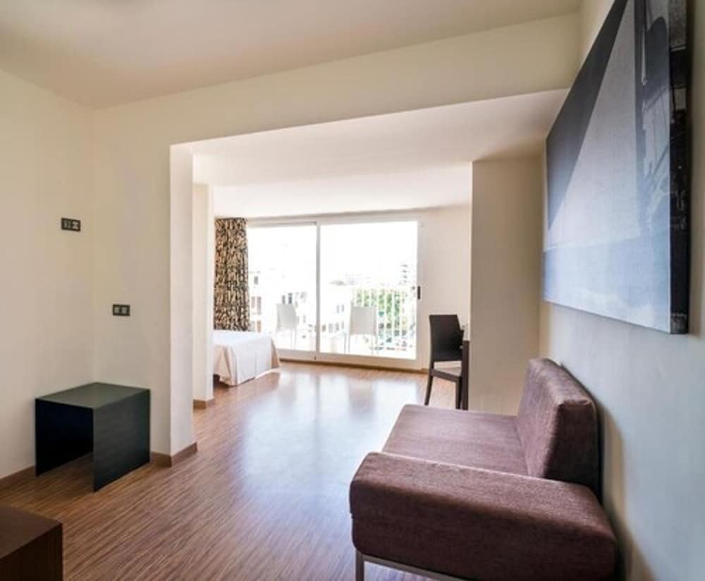 Nautic Hotel & Spa — Hotel rooms in Playa de Palma, Balearic Islands