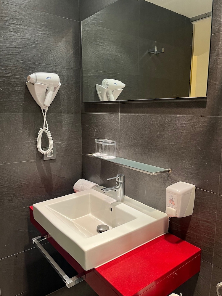 Nautic Hotel & Spa — Hotel rooms in Playa de Palma, Balearic Islands