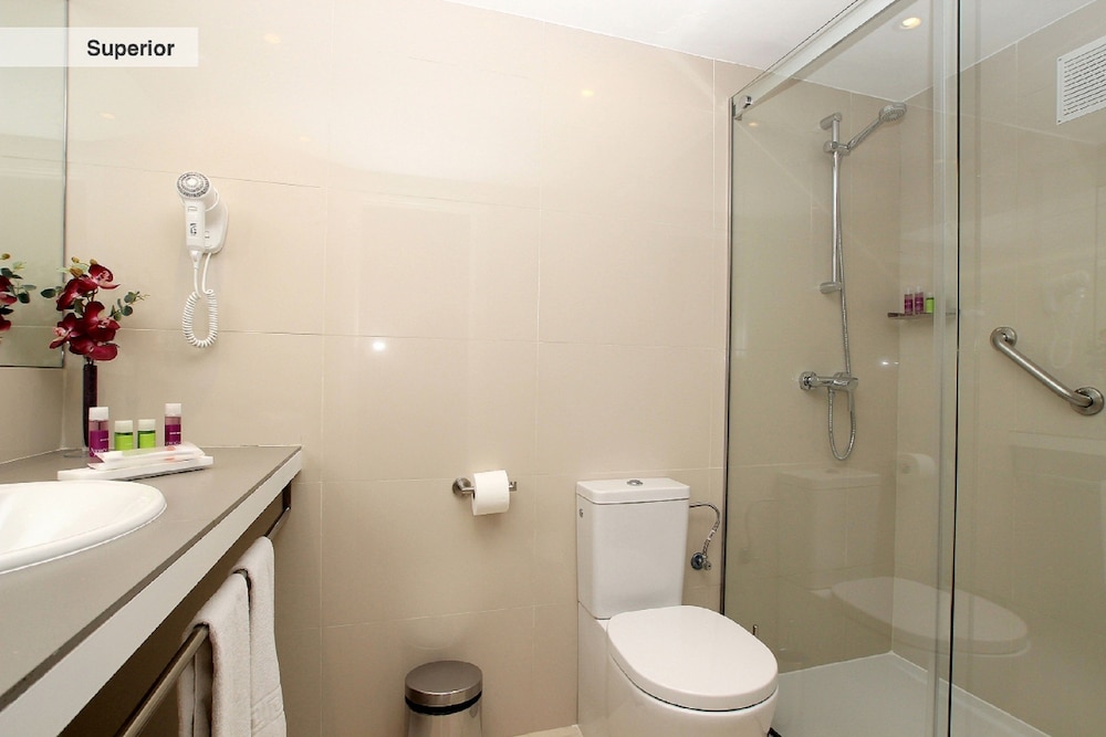 Nereida Aparthotel — Hotel rooms in San Antonio, Balearic Islands