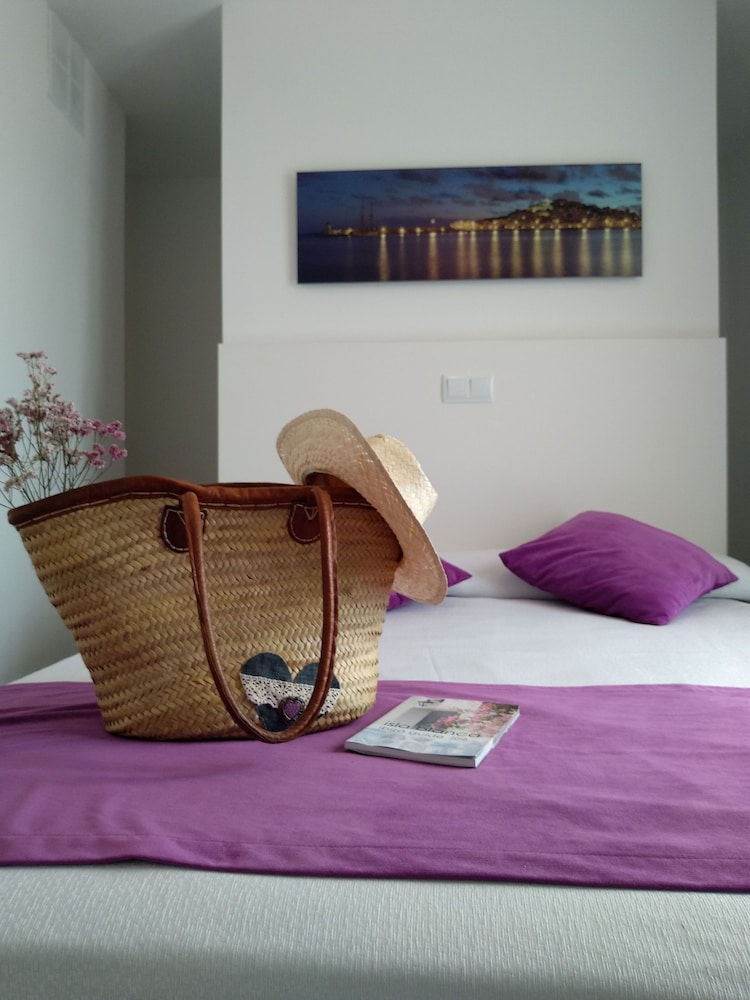 Nereida Aparthotel — Hotel rooms in San Antonio, Balearic Islands