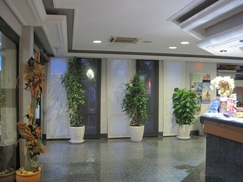 Nereida Aparthotel — Hotel building in San Antonio, Balearic Islands