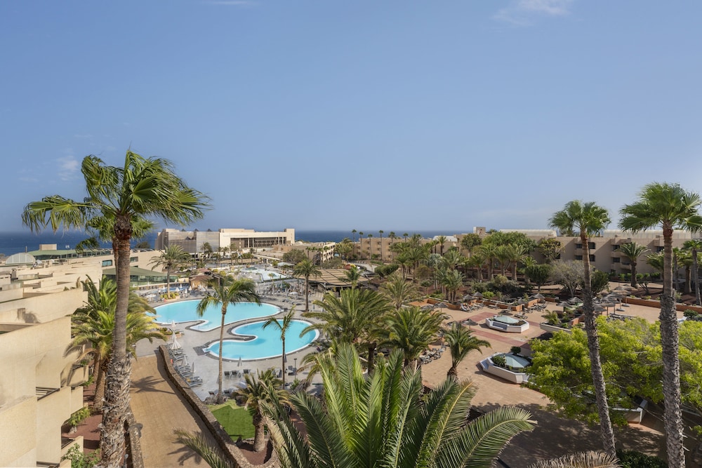 Barcelo Lanzarote Active Resort — Swimming pool in Costa Teguise, Canary Islands