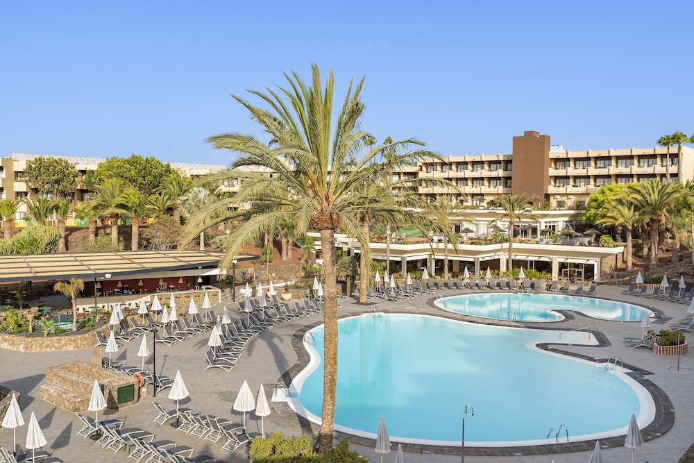 Barcelo Lanzarote Active Resort — Swimming pool in Costa Teguise, Canary Islands