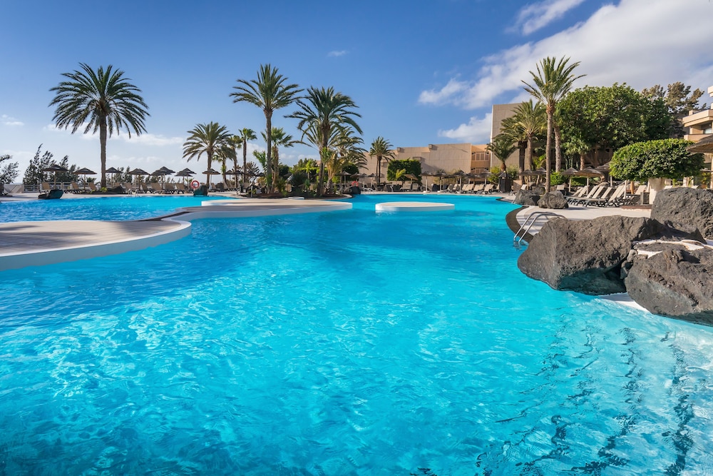 Barcelo Lanzarote Active Resort — Swimming pool in Costa Teguise, Canary Islands