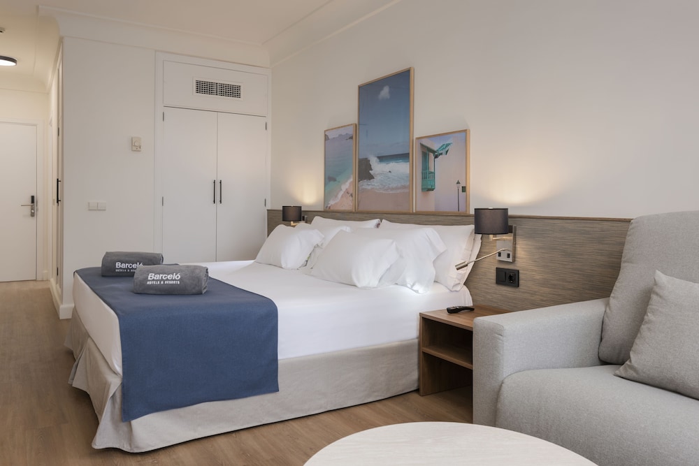Barcelo Lanzarote Active Resort — Hotel rooms in Costa Teguise, Canary Islands